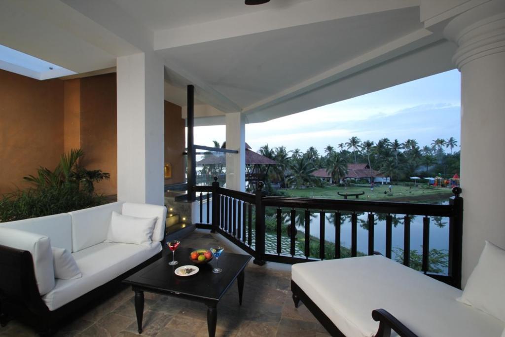 Plumeria Lake Resort & Spa Vayalār Екстериор снимка