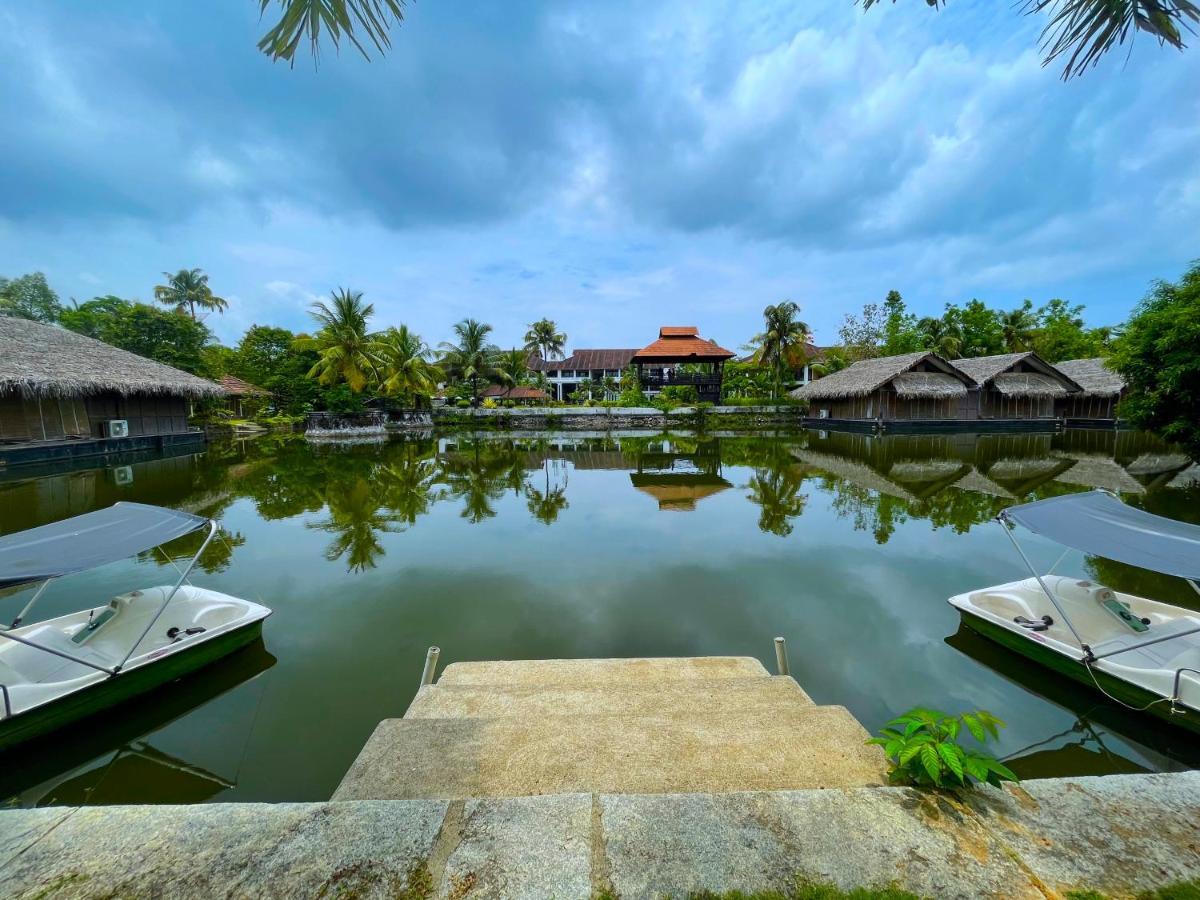 Plumeria Lake Resort & Spa Vayalār Екстериор снимка